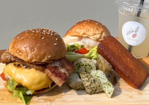 おやつとバーガーのお店Graine.